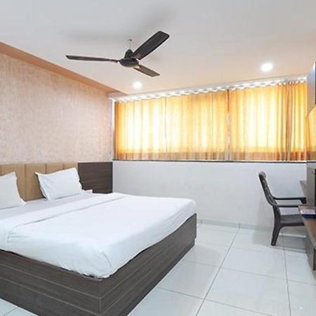 Fabhotel The Heaven Ahmedabad Bagian luar foto