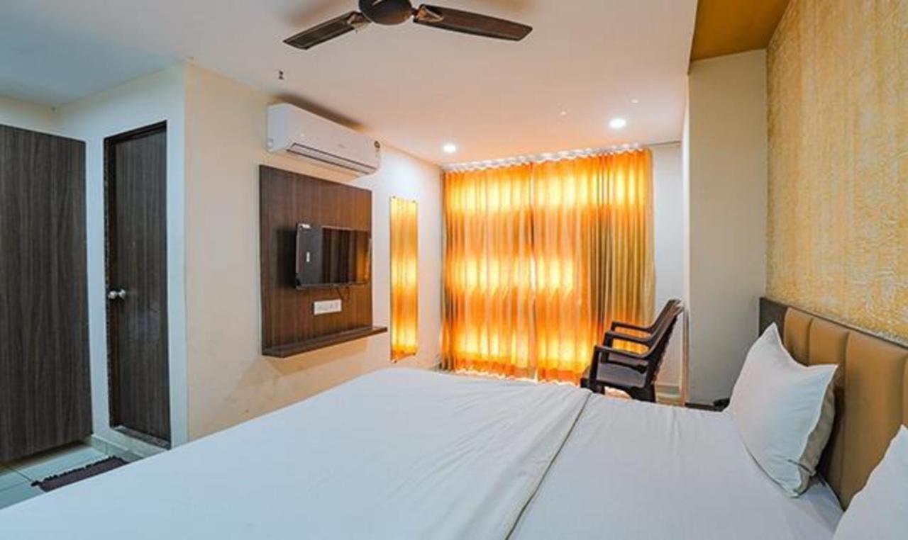 Fabhotel The Heaven Ahmedabad Bagian luar foto