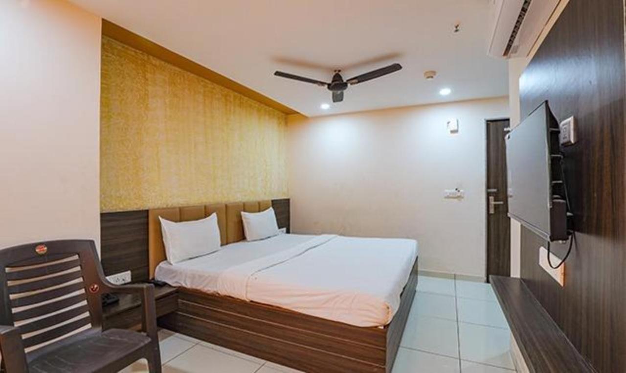 Fabhotel The Heaven Ahmedabad Bagian luar foto