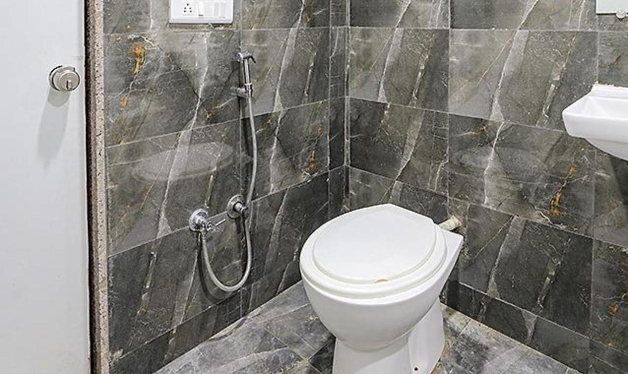 Fabhotel The Heaven Ahmedabad Bagian luar foto