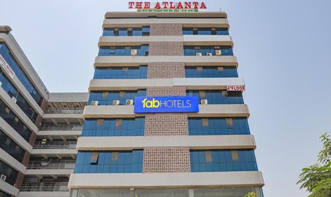 Fabhotel The Heaven Ahmedabad Bagian luar foto