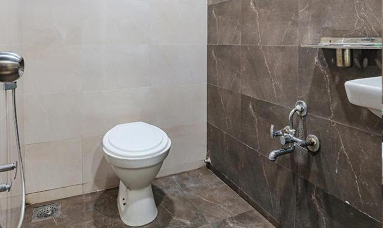 Fabhotel The Heaven Ahmedabad Bagian luar foto